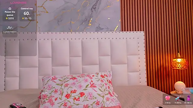 naughty ebonyy online show from November 2025 12:47:01 AM