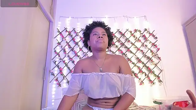 Snapshot of naughty_ebonyy chatting on June 2026 04:48:01 PM naughty ebonyy online show from June 2026 04:48:01 PM