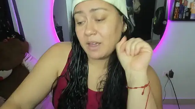 AliceFox Milf online show from April 2026 09:51:02 PM