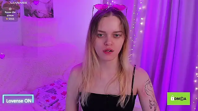 lady bellaa online show from February 2025 11:04:01 AM