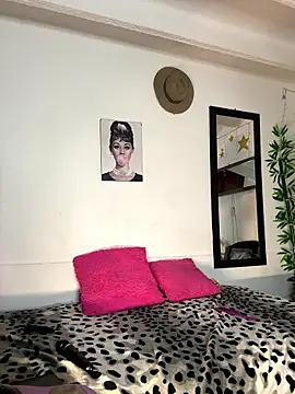 lonely shewolf online show from January 2026 08:47:01 PM