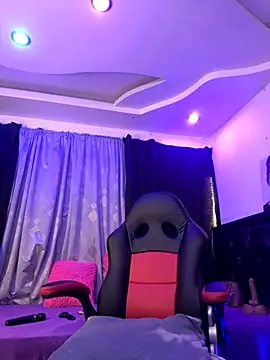 lonely shewolf online show from October 2025 03:46:01 PM