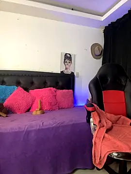 lonely shewolf online show from October 2025 04:19:01 PM