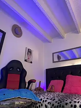 lonely shewolf online show from November 2025 07:36:03 PM