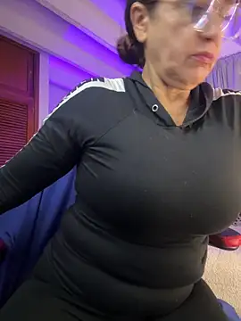 lonely shewolf online show from March 2026 05:47:02 PM