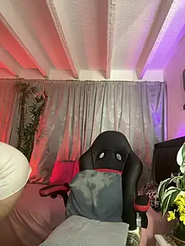 lonely shewolf online show from March 2026 04:41:01 PM