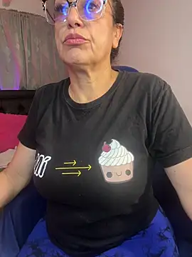 lonely shewolf online show from March 2026 07:25:01 PM