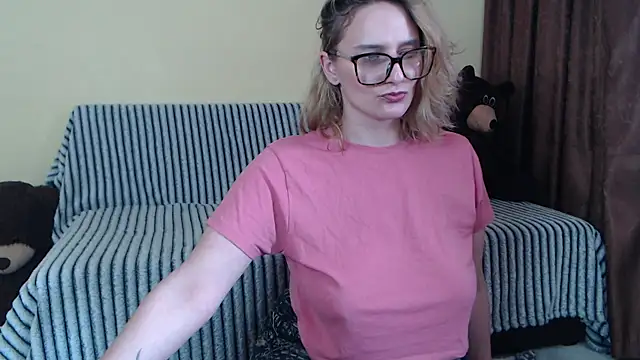 alicesweet21 online show from March 2025 12:17:01 PM