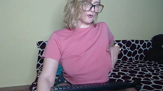 alicesweet21 online show from February 2025 03:10:02 AM