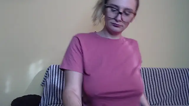 alicesweet21 online show from February 2025 08:18:02 AM