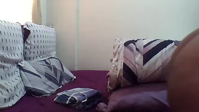AddictiveAssCurves online show from October 2025 09:22:02 AM