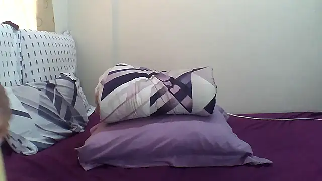 AddictiveAssCurves online show from October 2025 09:33:02 AM