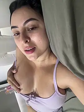 Kattycollinss1 online show from February 2026 02:06:02 PM