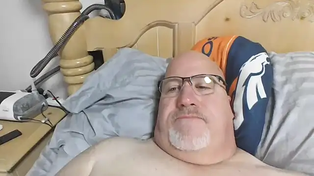 Bigbear0563 online show from February 2026 05:21:02 PM