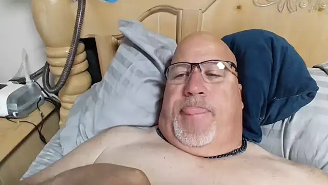 Bigbear0563 online show from April 2026 04:03:01 PM