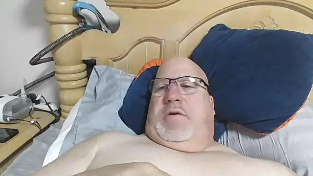 Bigbear0563 online show from February 2026 04:26:01 PM