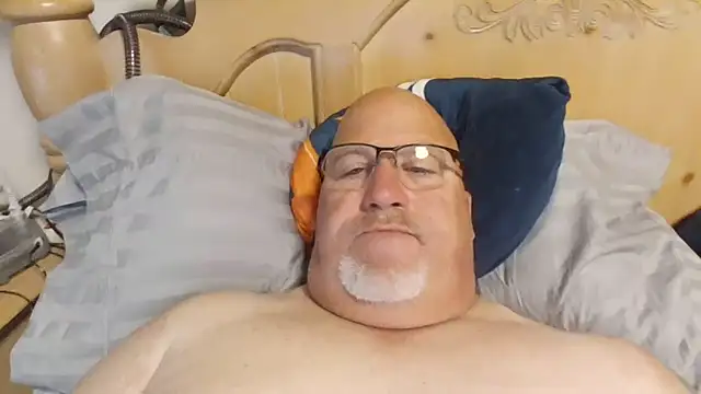 Bigbear0563 online show from May 2026 02:26:01 PM