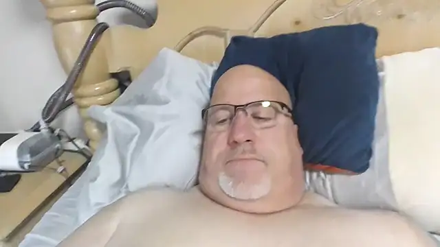 Bigbear0563 online show from March 2026 06:33:02 PM