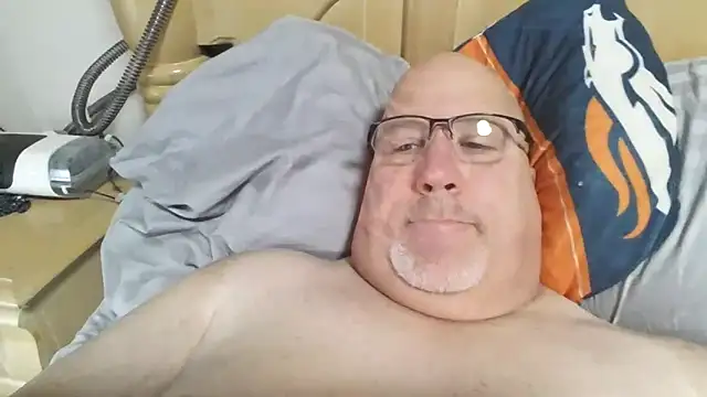 Bigbear0563 online show from February 2026 04:40:01 PM