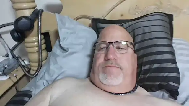 Bigbear0563 online show from October 2025 05:52:02 AM