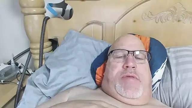 Bigbear0563 online show from February 2026 05:15:02 PM