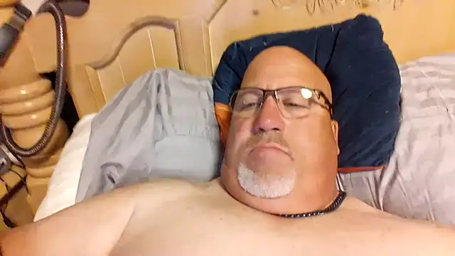 Snapshot of Bigbear0563 chatting on June 2026 06:25:02 AM Bigbear0563 online show from June 2026 06:25:02 AM