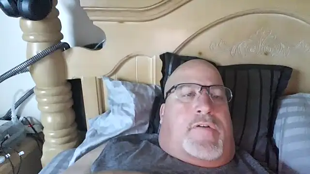 Bigbear0563 online show from October 2025 03:15:01 PM