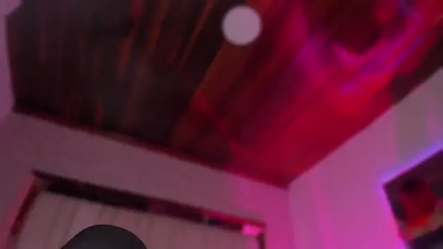 Emmily Savage online show from November 2025 11:31:02 AM