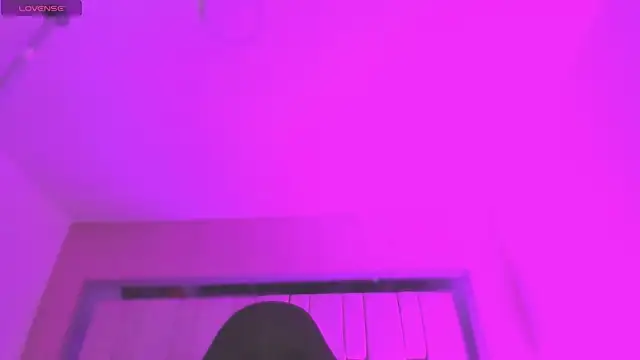 Emmily Savage online show from September 2025 11:32:01 AM
