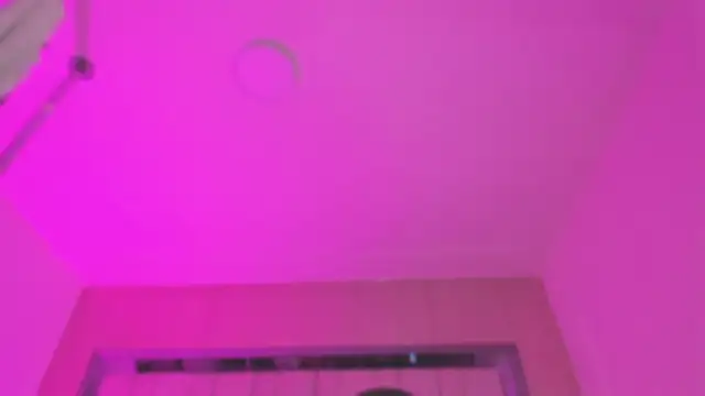 Emmily Savage online show from October 2025 12:04:01 PM