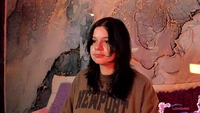 Mey moon online show from November 2025 04:00:02 PM