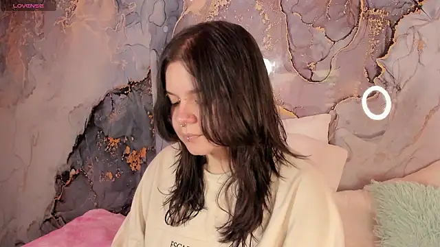 Mey moon online show from February 2026 03:29:02 AM