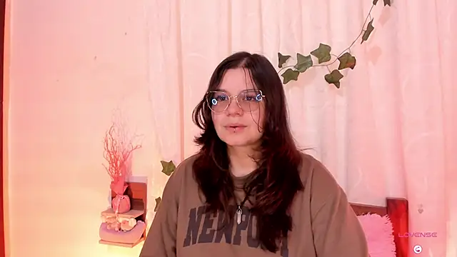 Mey moon online show from February 2025 05:30:02 PM