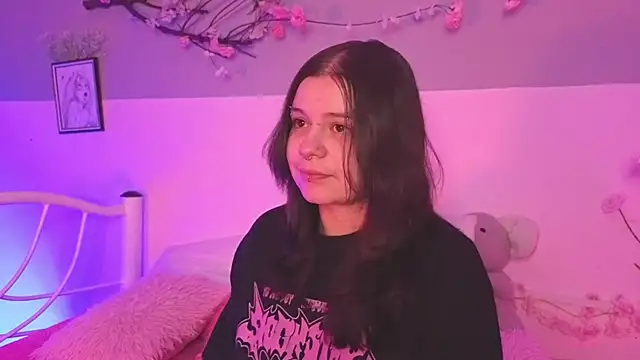 Mey moon online show from March 2026 05:07:01 AM