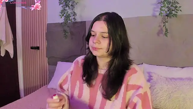 Mey moon online show from April 2026 05:33:01 AM