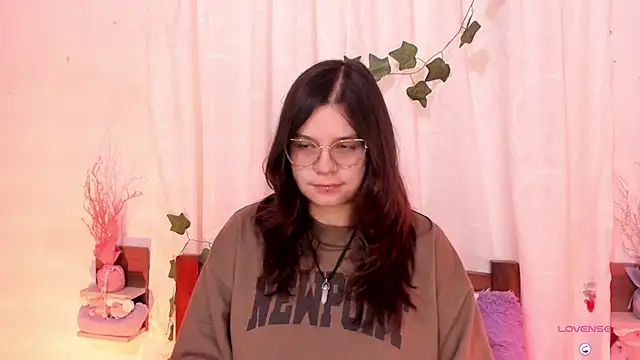 Mey moon online show from February 2025 08:20:02 PM