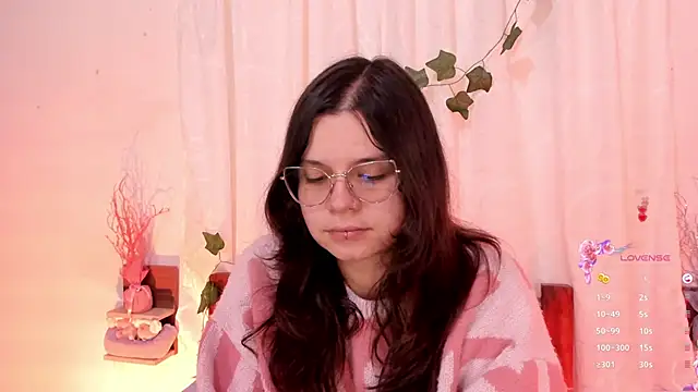 Mey moon online show from March 2025 05:38:02 AM