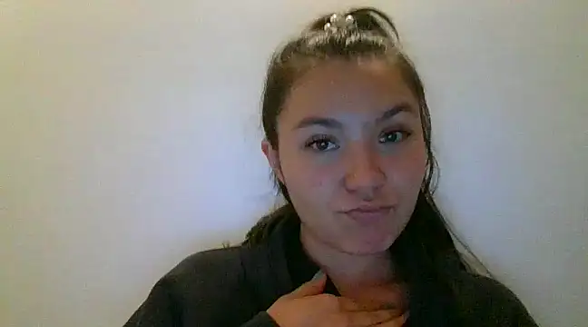 Snapshot of _andygirl chatting on January 2025 03:33:01 AM andygirl online show from January 2025 03:33:01 AM