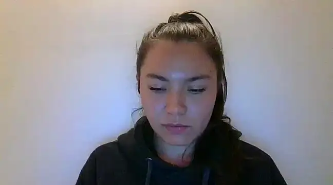 Snapshot of _andygirl chatting on February 2025 03:18:02 AM andygirl online show from February 2025 03:18:02 AM