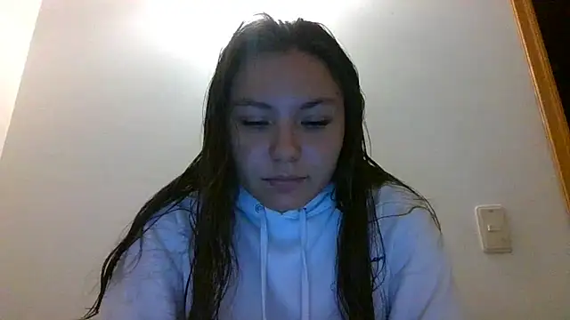 Snapshot of _andygirl chatting on December 2024 10:59:02 PM andygirl online show from December 2024 10:59:02 PM