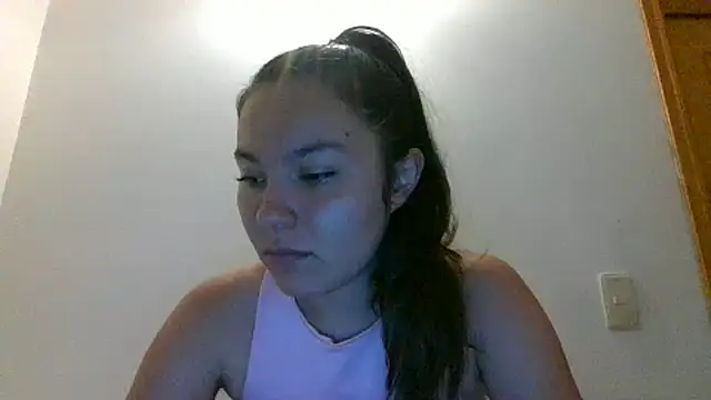 Snapshot of _andygirl chatting on February 2025 03:35:02 AM andygirl online show from February 2025 03:35:02 AM