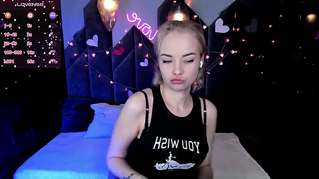 Snapshot of StephanieSweety chatting on February 2025 05:11:02 PM StephanieSweety online show from February 2025 05:11:02 PM