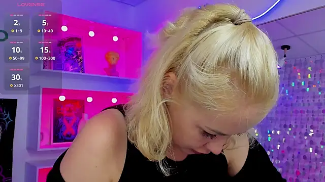 StephanieSweety online show from July 2026 05:30:02 PM
