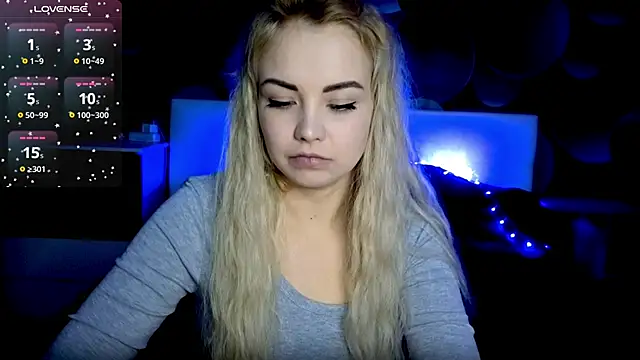 Snapshot of StephanieSweety chatting on October 2025 12:17:01 PM StephanieSweety online show from October 2025 12:17:01 PM