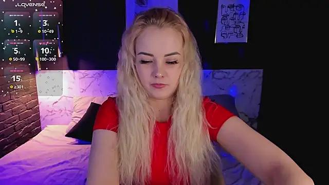 StephanieSweety online show from December 2025 05:48:01 PM