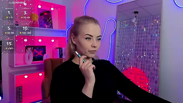 StephanieSweety online show from February 2026 05:21:01 PM