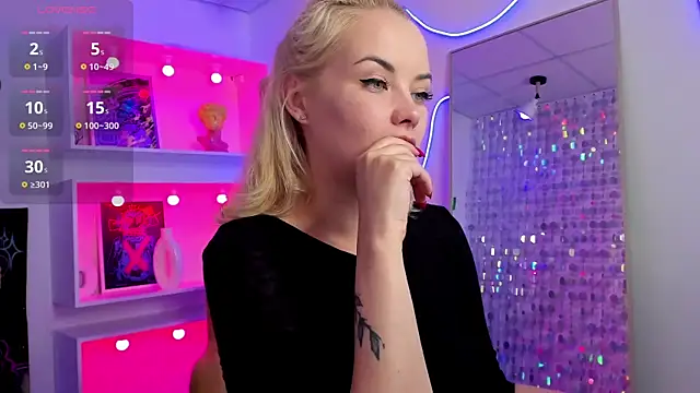StephanieSweety online show from July 2026 05:54:02 PM