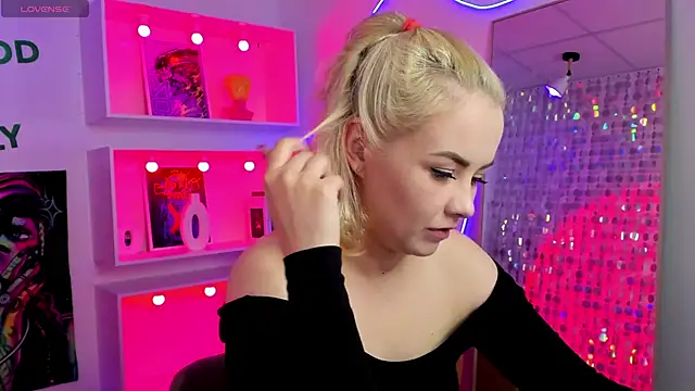 StephanieSweety online show from June 2026 05:50:01 PM