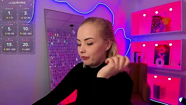 StephanieSweety online show from April 2026 06:36:02 PM