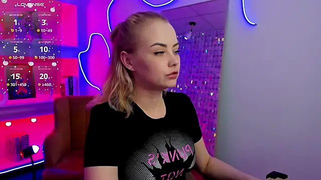 StephanieSweety online show from April 2026 06:36:01 PM